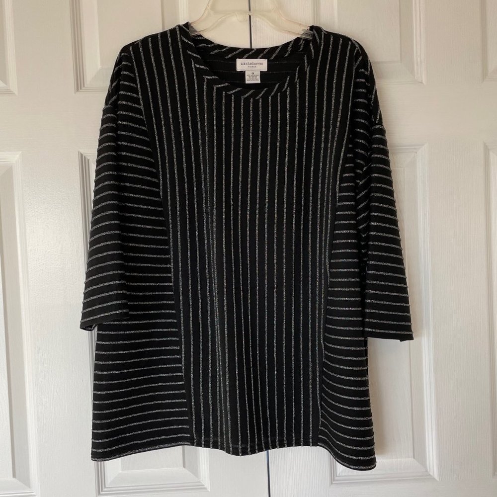 Liz Claiborne Woman black & silver top size 1X